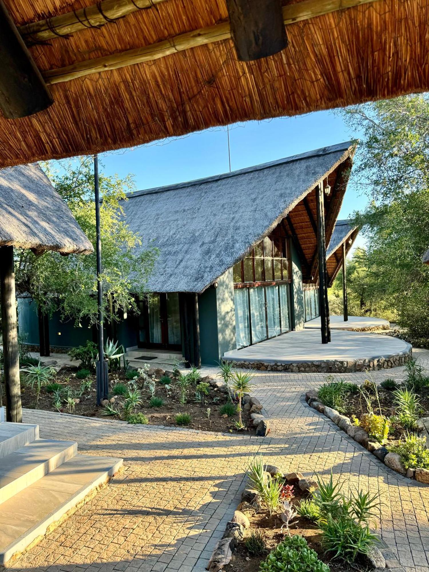 Pangolin Game Lodge - Self Catering, Incl 2 Game Drives Per Day Matlhagame Exterior photo