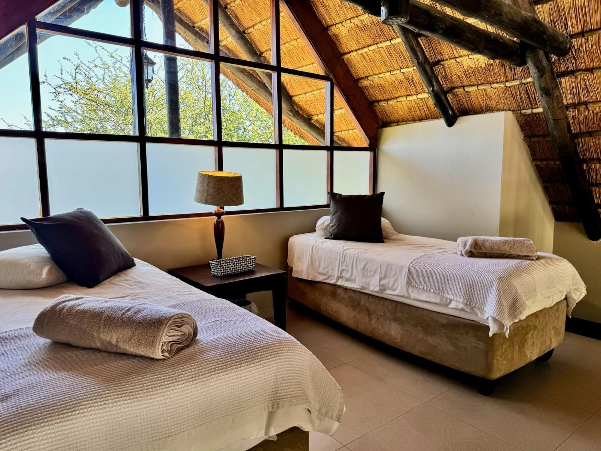 Pangolin Game Lodge - Self Catering, Incl 2 Game Drives Per Day Matlhagame Exterior photo