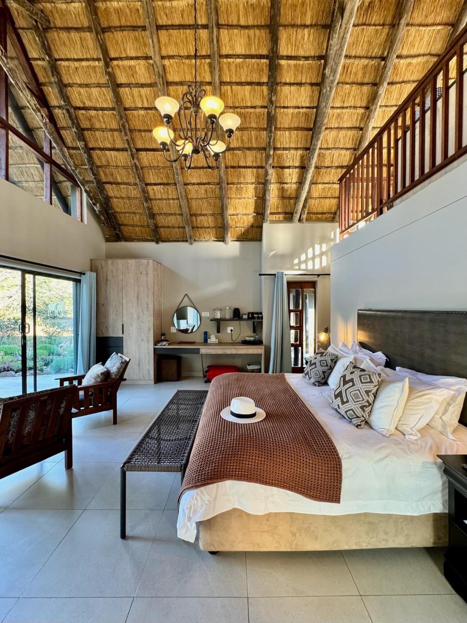 Pangolin Game Lodge - Self Catering, Incl 2 Game Drives Per Day Matlhagame Exterior photo