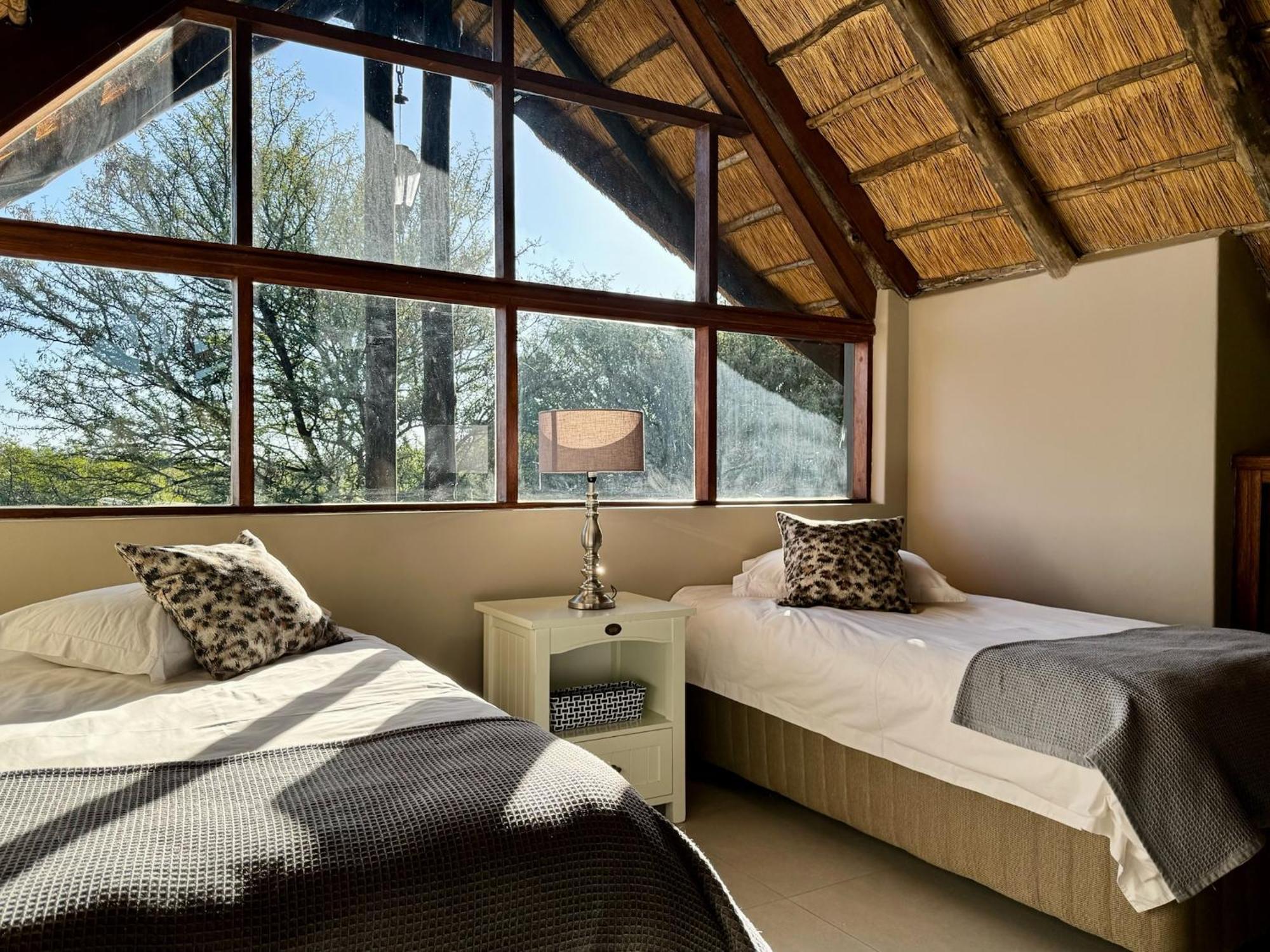 Pangolin Game Lodge - Self Catering, Incl 2 Game Drives Per Day Matlhagame Exterior photo