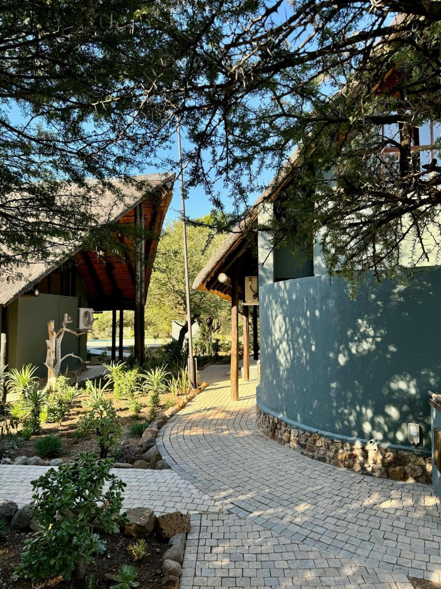 Pangolin Game Lodge - Self Catering, Incl 2 Game Drives Per Day Matlhagame Exterior photo